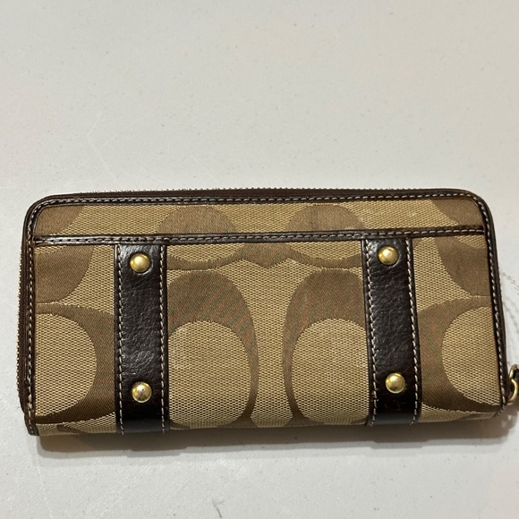 Brown Coach Wallet with Signature Pattern - Picture 6 of 11
